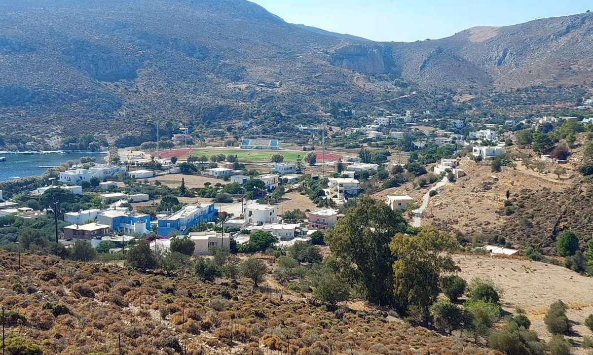 Большая инвестиционная земля на острове Лерос